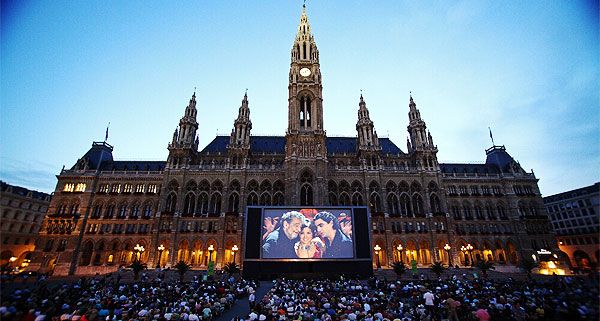 Филмови фестивали привличат стотици хиляди киномани в Австрия